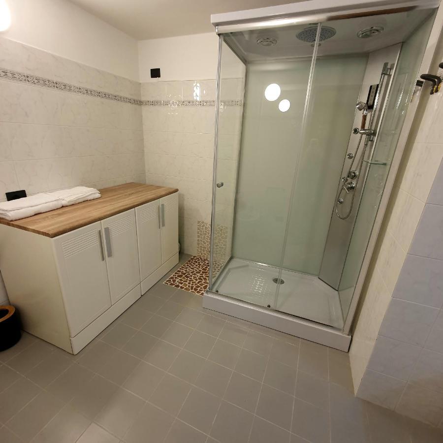 Appartamento Stropea Con Giardino Privato E Piscina Сояно-дель-Лаґо Екстер'єр фото