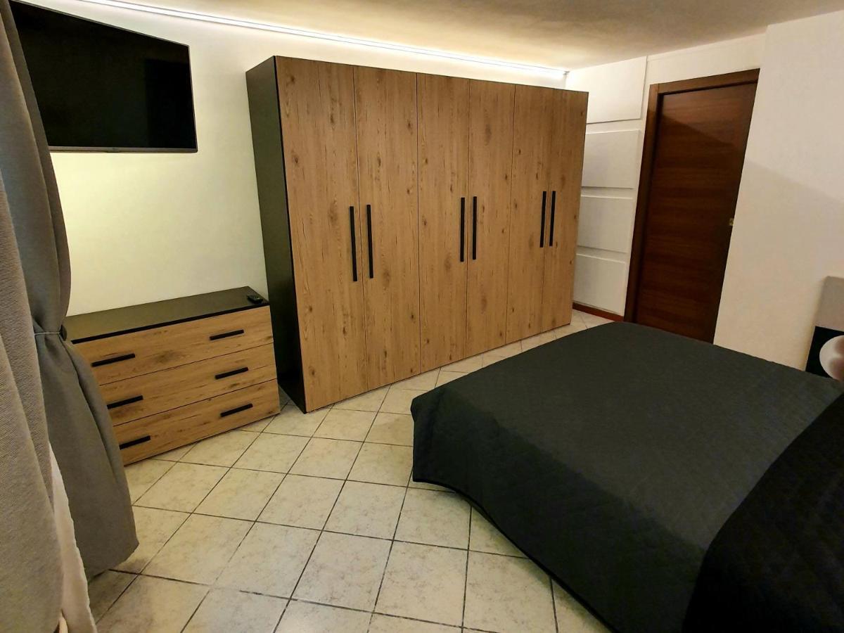Appartamento Stropea Con Giardino Privato E Piscina Сояно-дель-Лаґо Екстер'єр фото